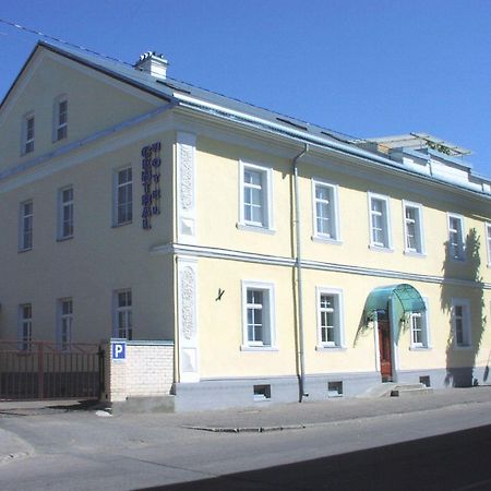 Central Hotel Нарва Екстериор снимка