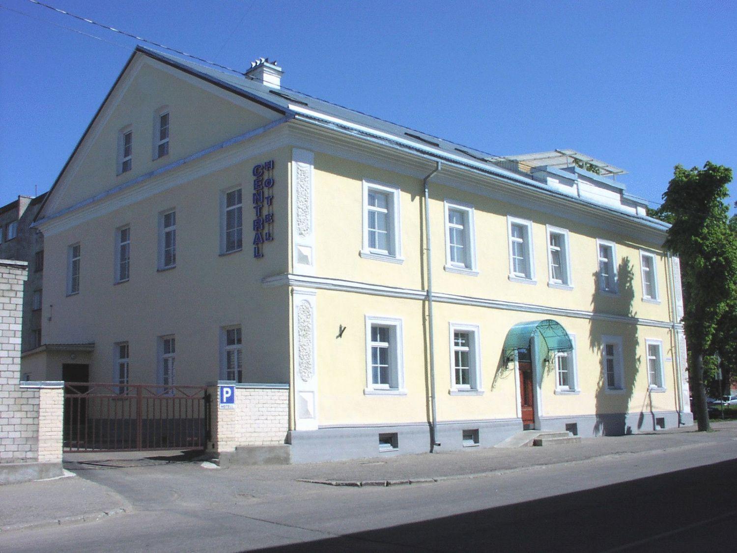 Central Hotel Нарва Екстериор снимка