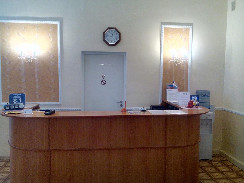 Central Hotel Нарва Екстериор снимка